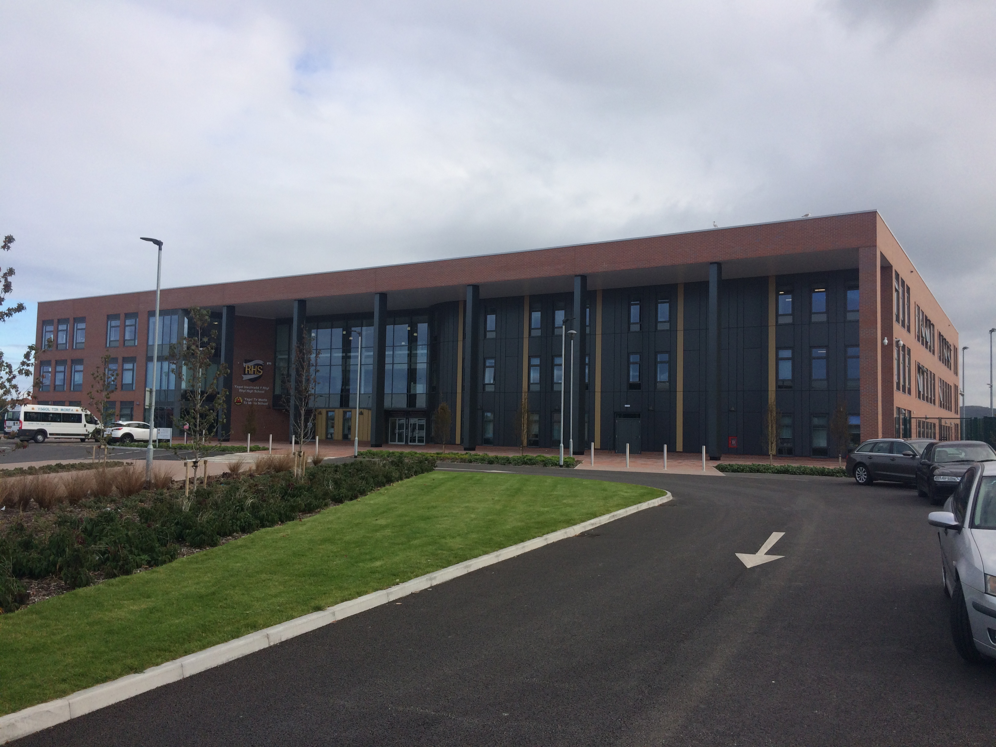 Report by Len Threadgold on Rhyl High School Official opening